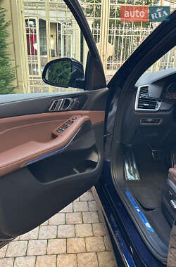 Внедорожник / Кроссовер BMW X5 2022 в 