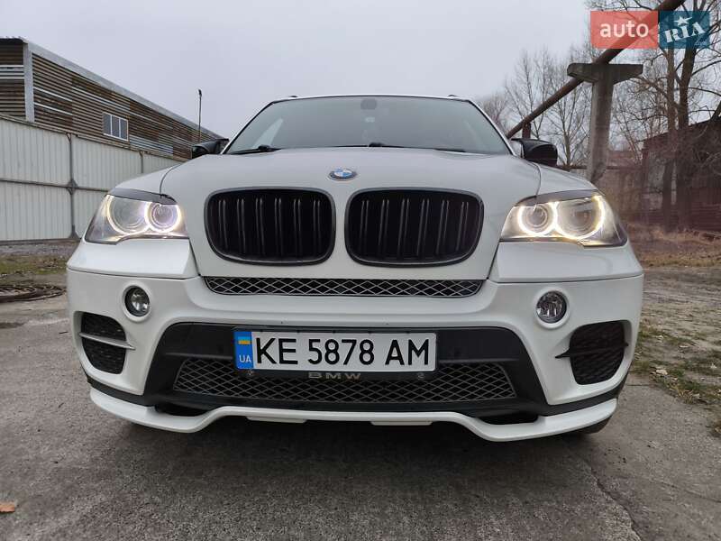 Позашляховик / Кросовер BMW X5 2013 в Дніпрі