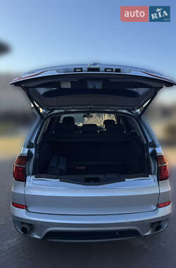 Внедорожник / Кроссовер BMW X5 2011 в 