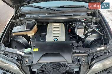 Внедорожник / Кроссовер BMW X5 2005 в 