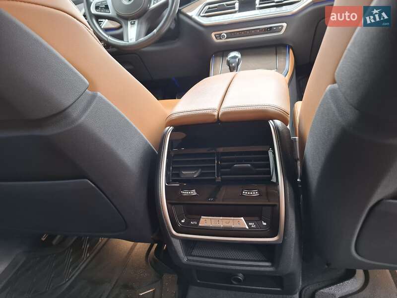 Внедорожник / Кроссовер BMW X5 2019 в Одессе