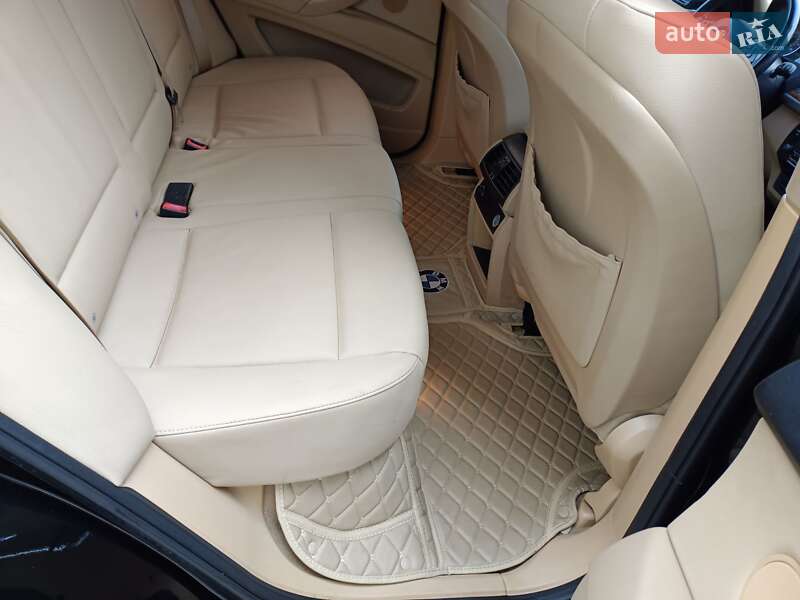 Внедорожник / Кроссовер BMW X5 2011 в Трускавце