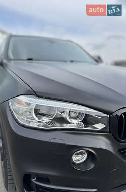 Внедорожник / Кроссовер BMW X5 2016 в 