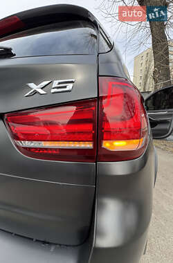 Внедорожник / Кроссовер BMW X5 2016 в 