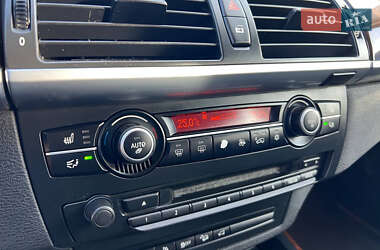 Позашляховик / Кросовер BMW X5 2011 в 