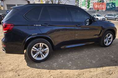 Позашляховик / Кросовер BMW X5 2015 в 