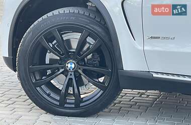 Позашляховик / Кросовер BMW X5 2016 в 