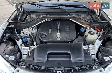 Позашляховик / Кросовер BMW X5 2016 в 