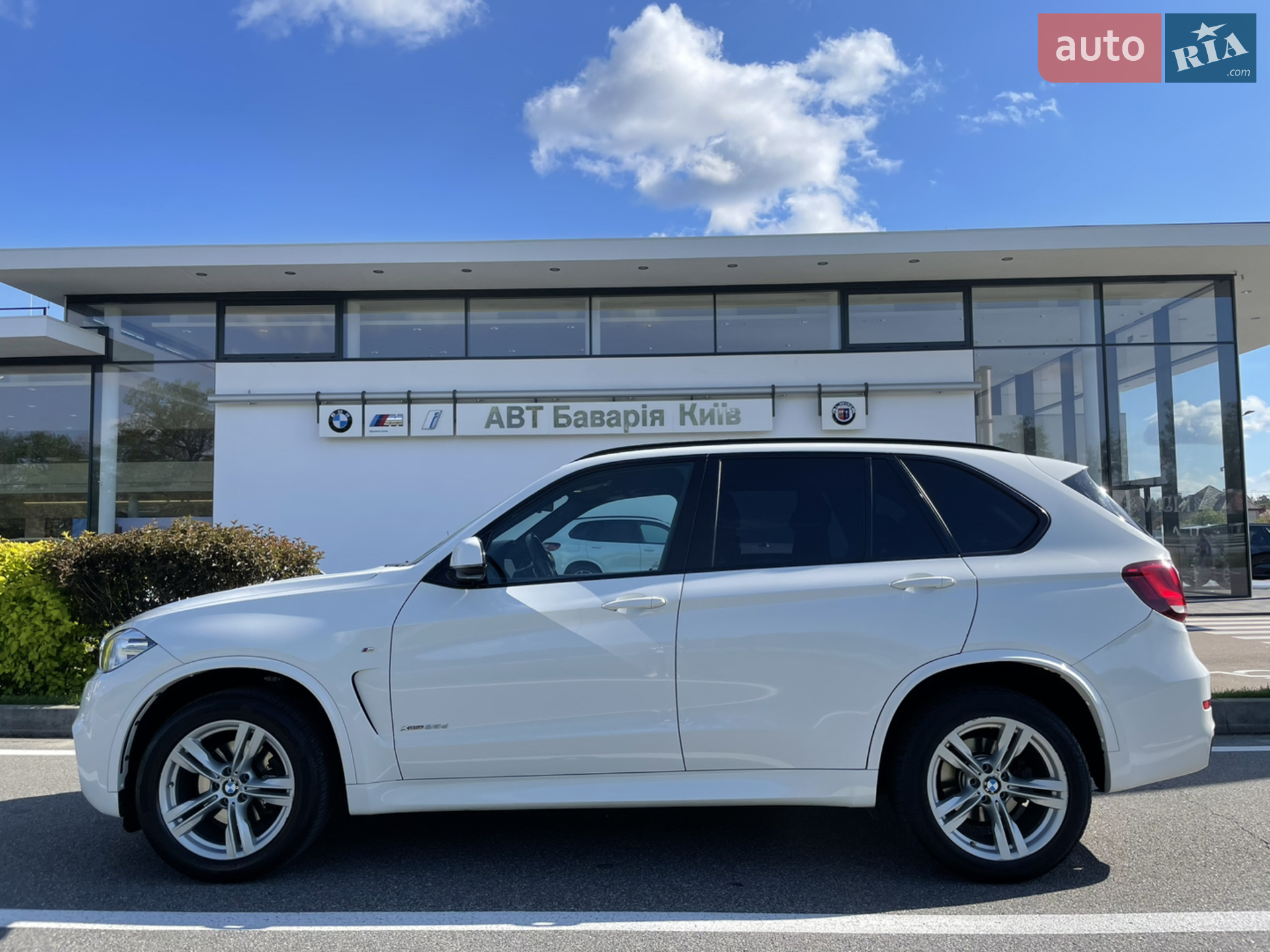 2015 BMW X5 - мініатюра 3