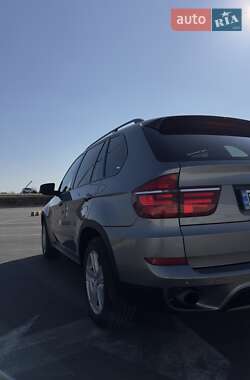 Внедорожник / Кроссовер BMW X5 2010 в 