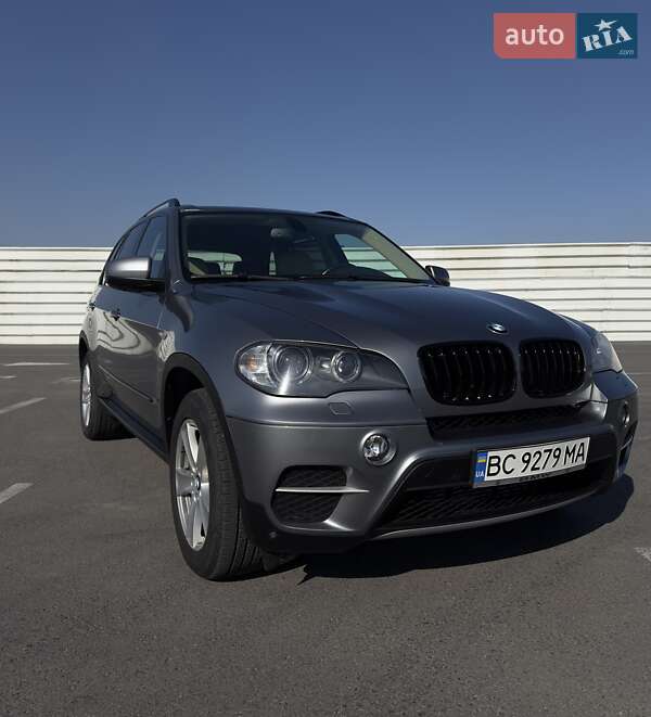 Позашляховик / Кросовер BMW X5 2010 в Львові