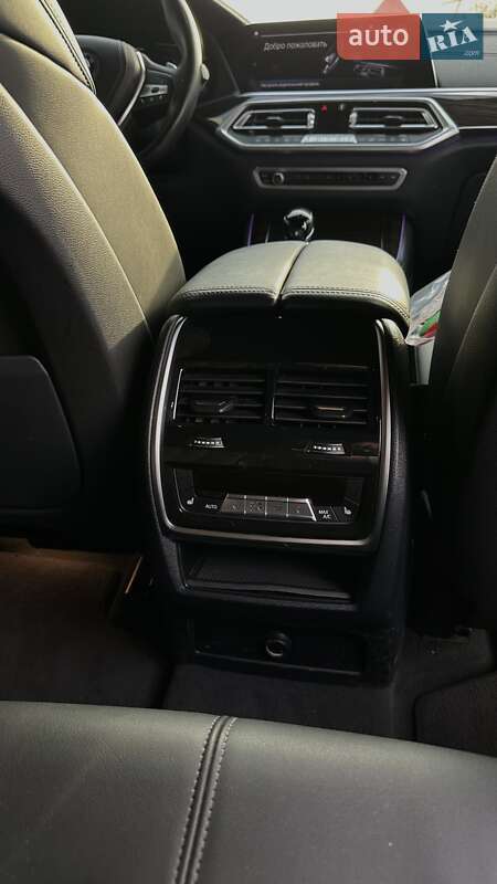 Внедорожник / Кроссовер BMW X5 2022 в Днепре