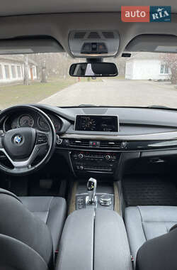 Внедорожник / Кроссовер BMW X5 2015 в 