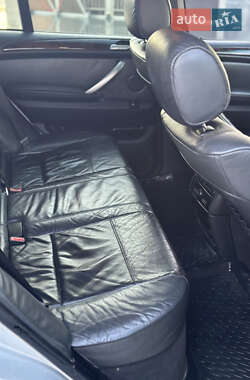 Внедорожник / Кроссовер BMW X5 2002 в 