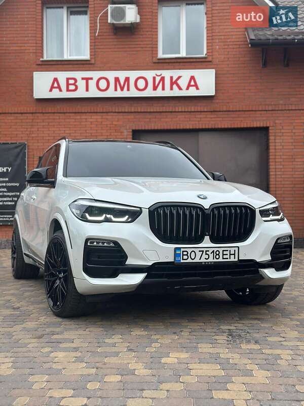 Внедорожник / Кроссовер BMW X5 2020 в 