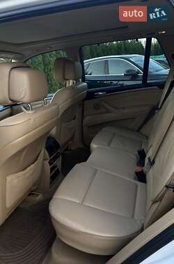 Внедорожник / Кроссовер BMW X5 2010 в Луцке