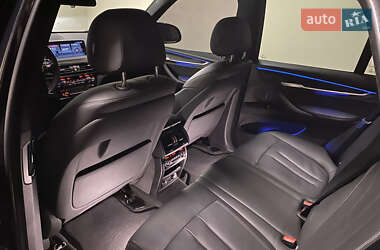 Позашляховик / Кросовер BMW X5 2017 в 