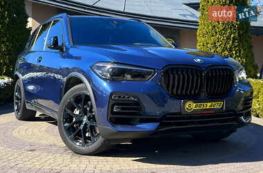 Позашляховик / Кросовер BMW X5 2021 в 