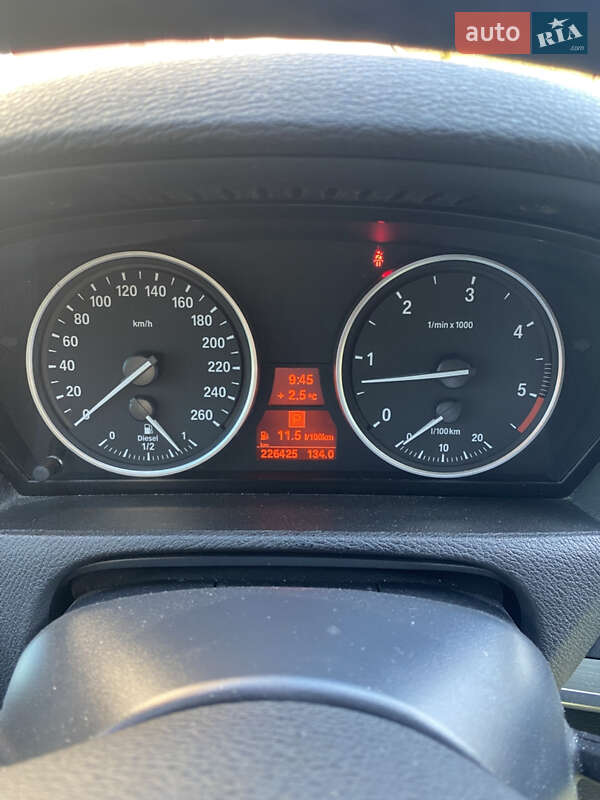 Позашляховик / Кросовер BMW X5 2011 в Луцьку
