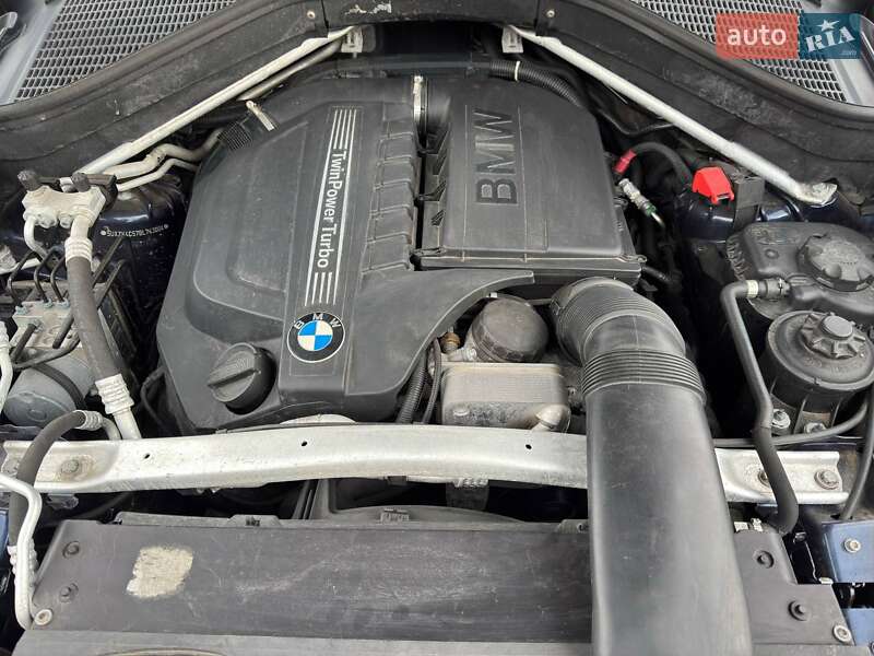Позашляховик / Кросовер BMW X5 2011 в Охтирці