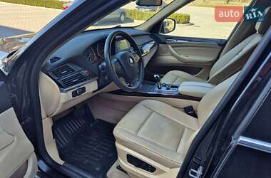 Позашляховик / Кросовер BMW X5 2012 в 