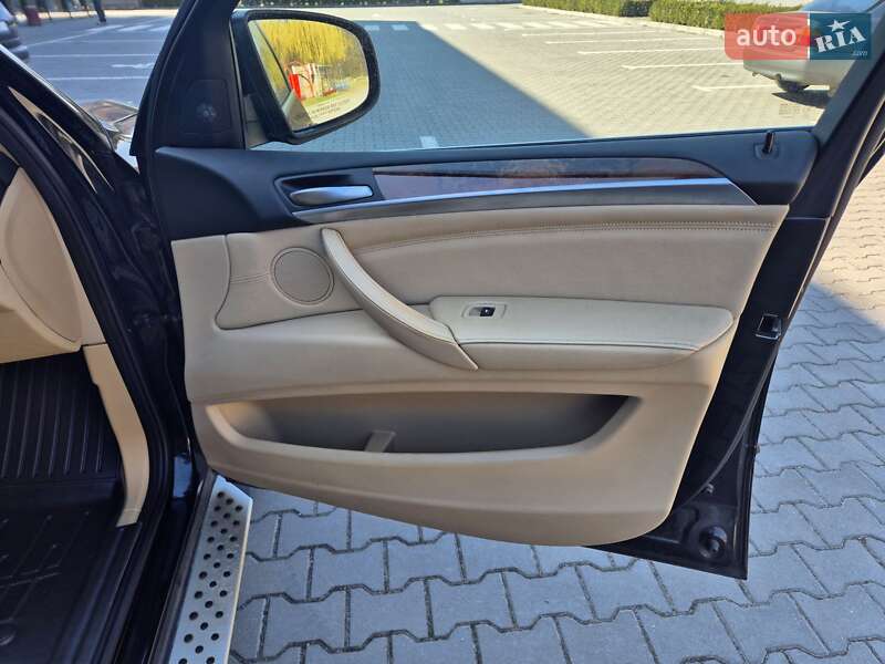 Внедорожник / Кроссовер BMW X5 2012 в Виннице