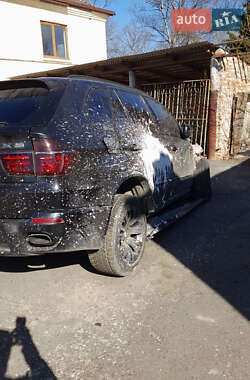 Позашляховик / Кросовер BMW X5 2012 в 