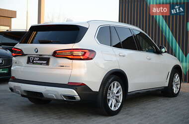 Внедорожник / Кроссовер BMW X5 2021 в 