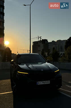 Позашляховик / Кросовер BMW X5 2022 в 