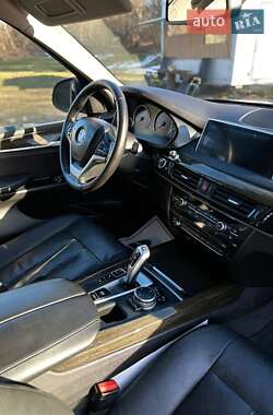 Внедорожник / Кроссовер BMW X5 2015 в 