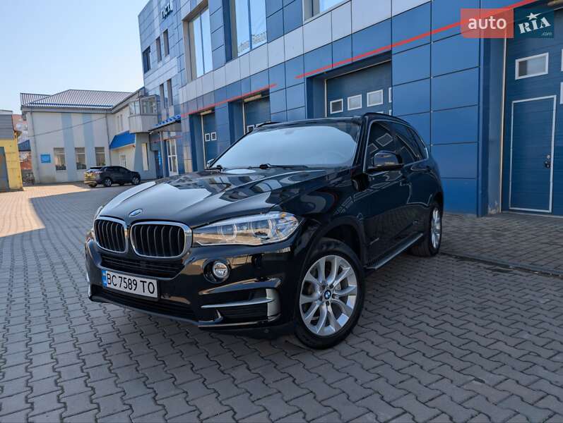 Позашляховик / Кросовер BMW X5 2015 в Косові