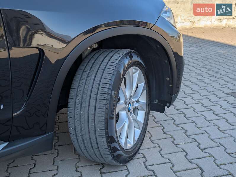 Позашляховик / Кросовер BMW X5 2015 в Косові