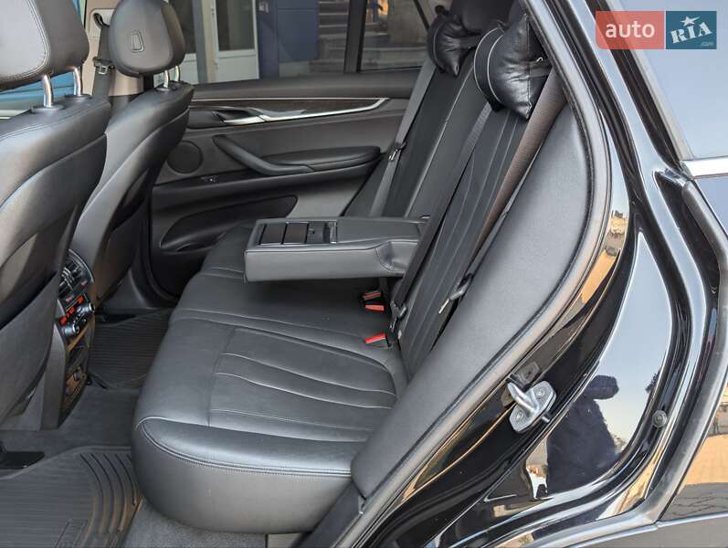 Позашляховик / Кросовер BMW X5 2015 в Косові