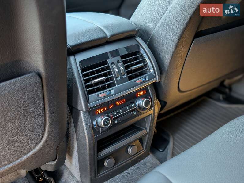 Позашляховик / Кросовер BMW X5 2015 в Косові