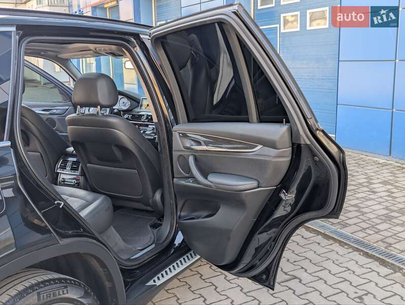 Позашляховик / Кросовер BMW X5 2015 в Косові