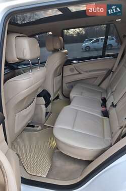 Внедорожник / Кроссовер BMW X5 2011 в 