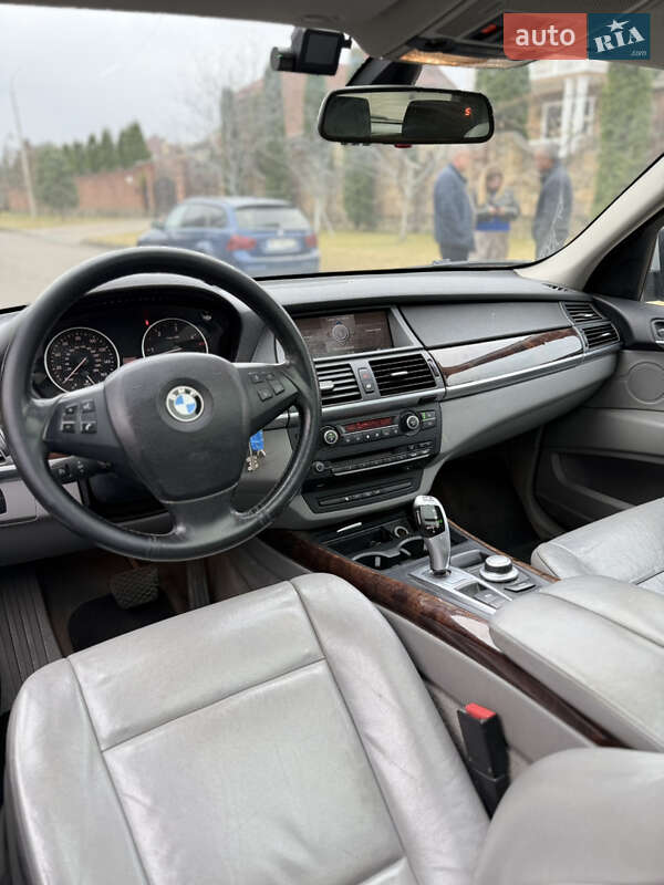 Внедорожник / Кроссовер BMW X5 2008 в Ровно