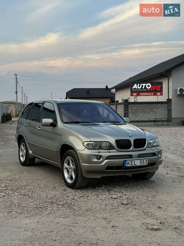 Внедорожник / Кроссовер BMW X5 2004 в 