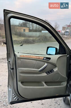 Внедорожник / Кроссовер BMW X5 2004 в 