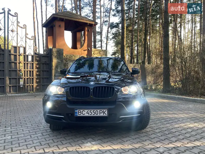 Позашляховик / Кросовер BMW X5 2007 в 