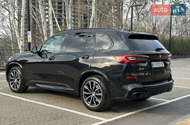 Внедорожник / Кроссовер BMW X5 2021 в 