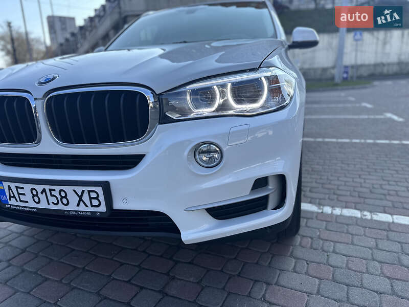 Позашляховик / Кросовер BMW X5 2015 в Києві