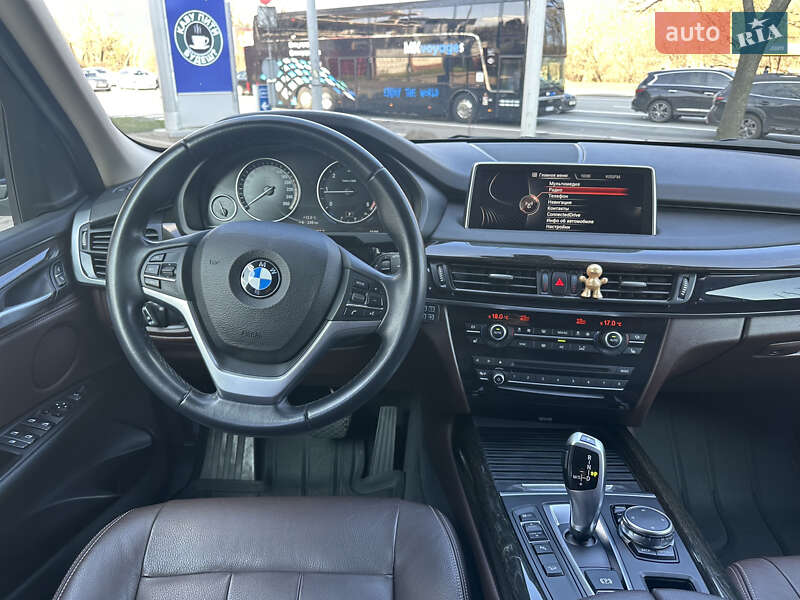 Позашляховик / Кросовер BMW X5 2015 в Києві