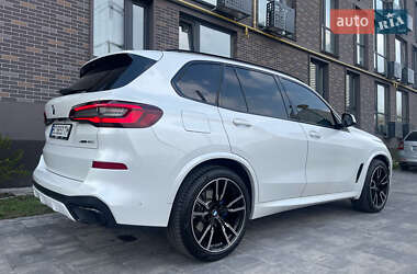 Позашляховик / Кросовер BMW X5 2022 в 