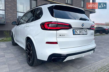 Позашляховик / Кросовер BMW X5 2022 в 