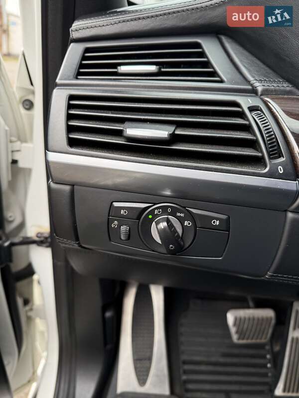 Позашляховик / Кросовер BMW X5 2012 в Полтаві