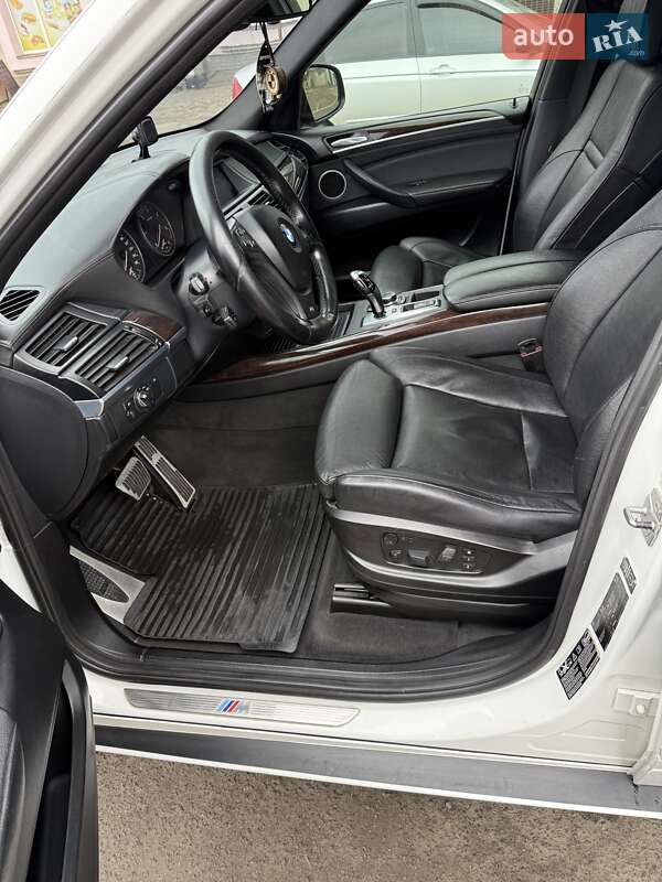 Позашляховик / Кросовер BMW X5 2012 в Полтаві