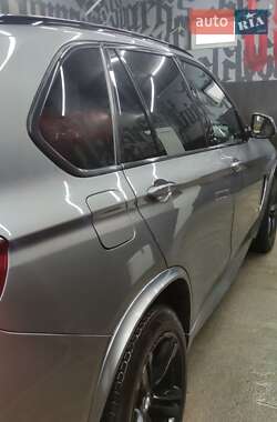 Внедорожник / Кроссовер BMW X5 2014 в 