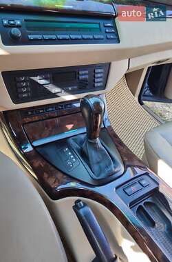 Позашляховик / Кросовер BMW X5 2005 в 