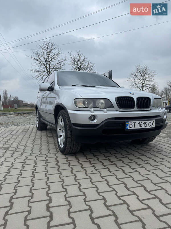 Внедорожник / Кроссовер BMW X5 2003 в Хотине